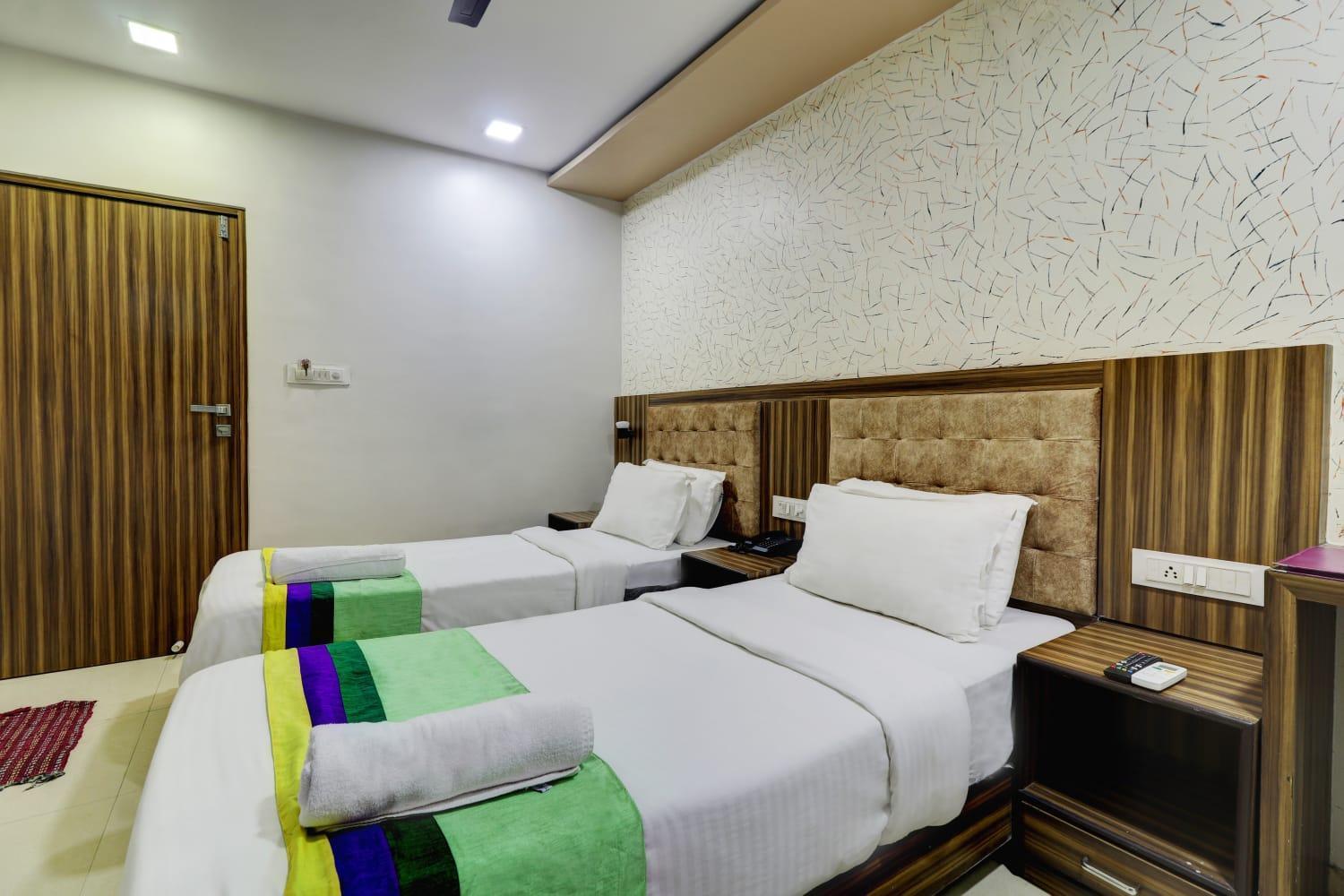 Hotel Blue Terminal Mumbai Exterior photo