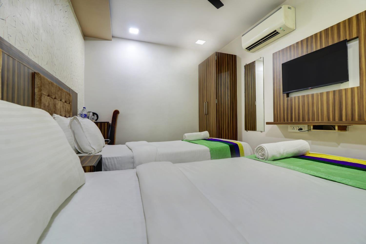 Hotel Blue Terminal Mumbai Exterior photo