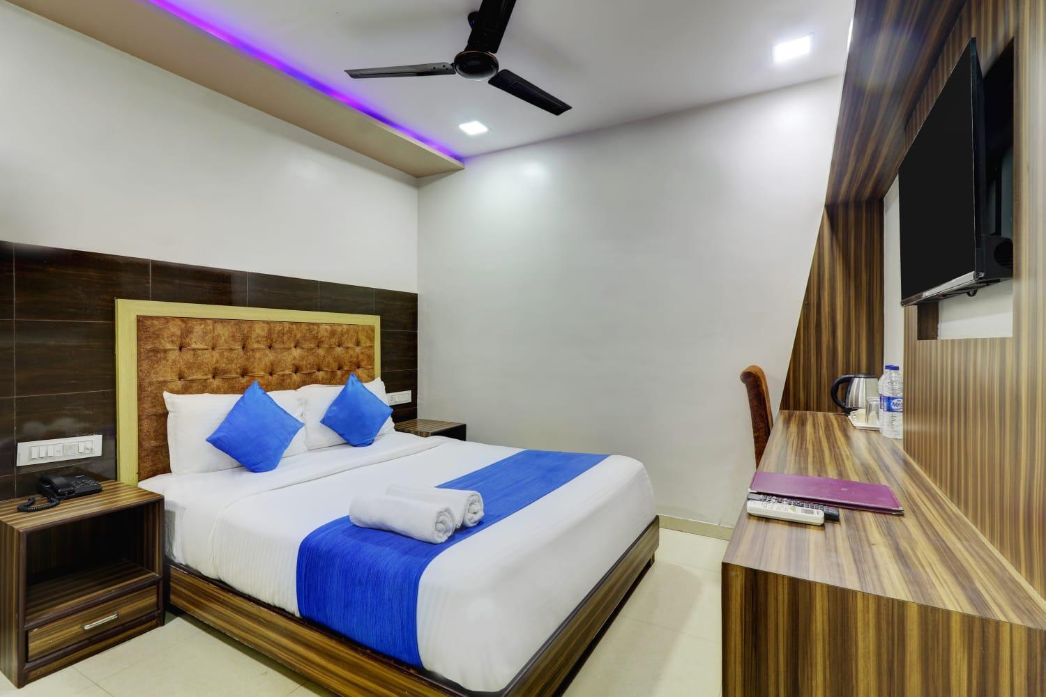 Hotel Blue Terminal Mumbai Exterior photo